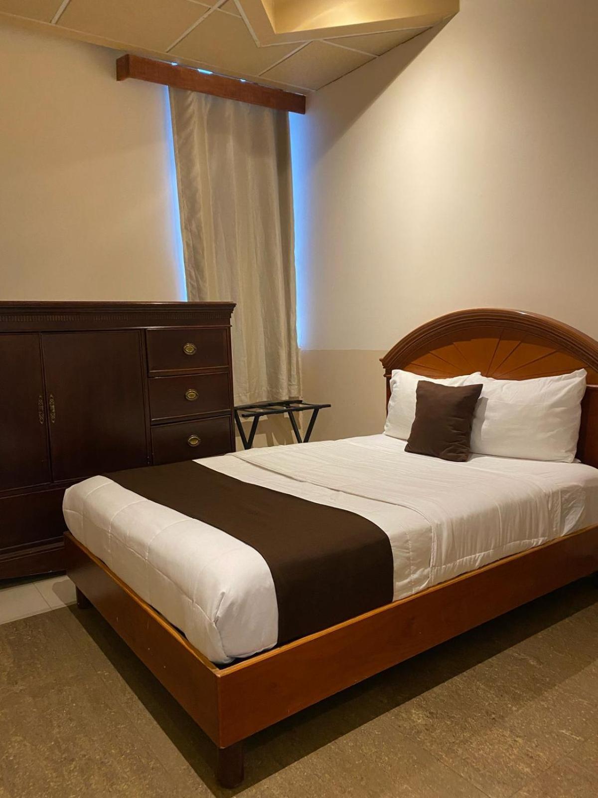 El Regio Otel Monterrey Dış mekan fotoğraf