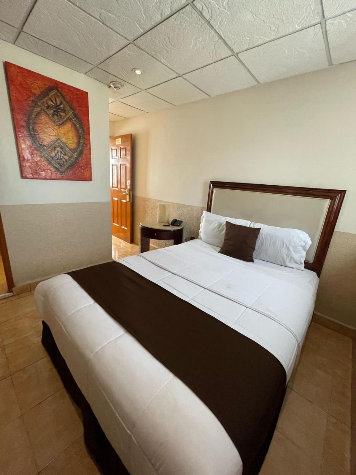 El Regio Otel Monterrey Dış mekan fotoğraf
